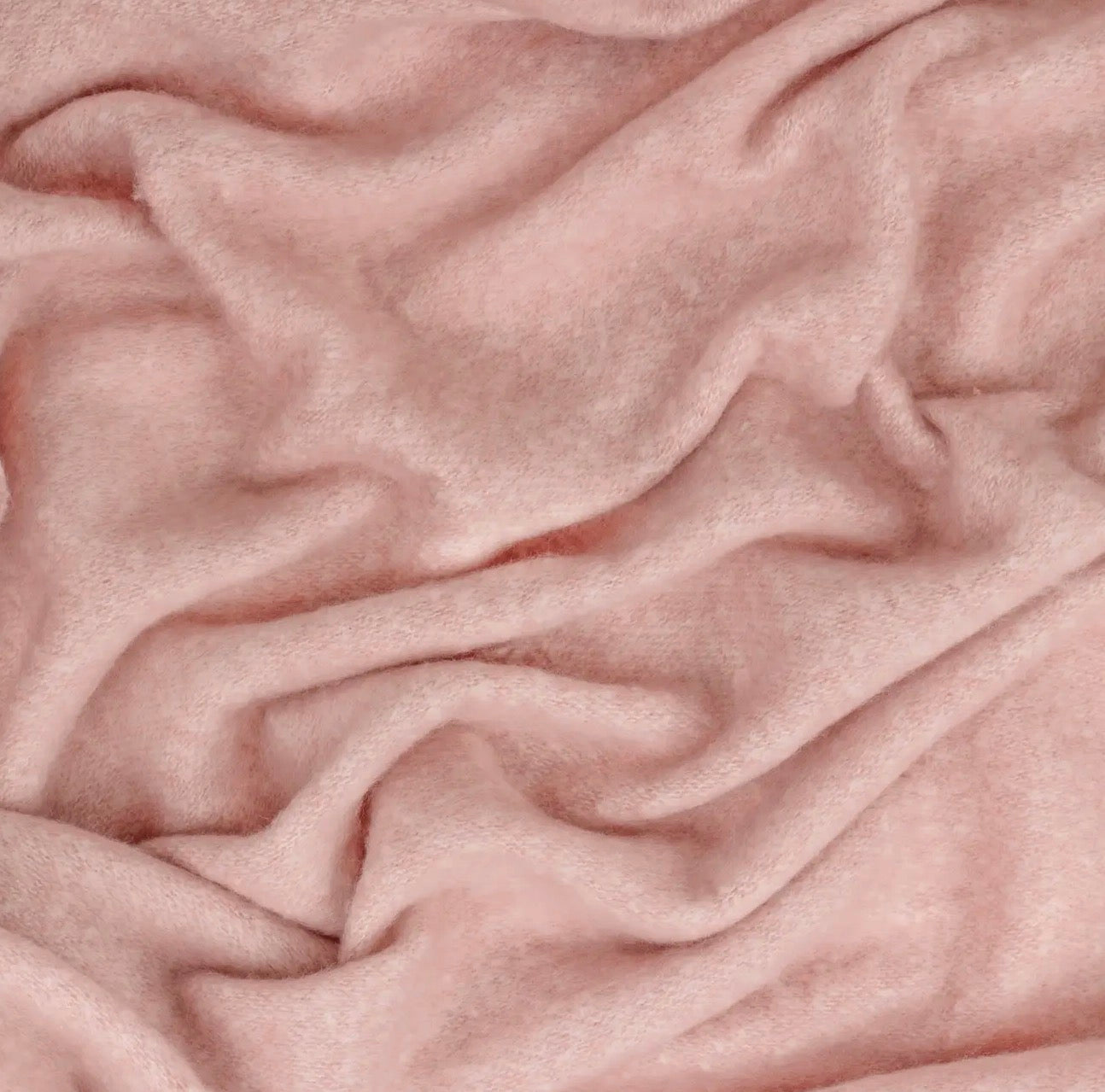 Cosy Pink Throw with Tassells