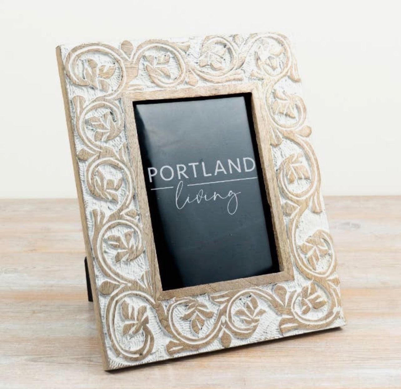 Hand-Carved Wooden Photo Frame – 5” x 7”
