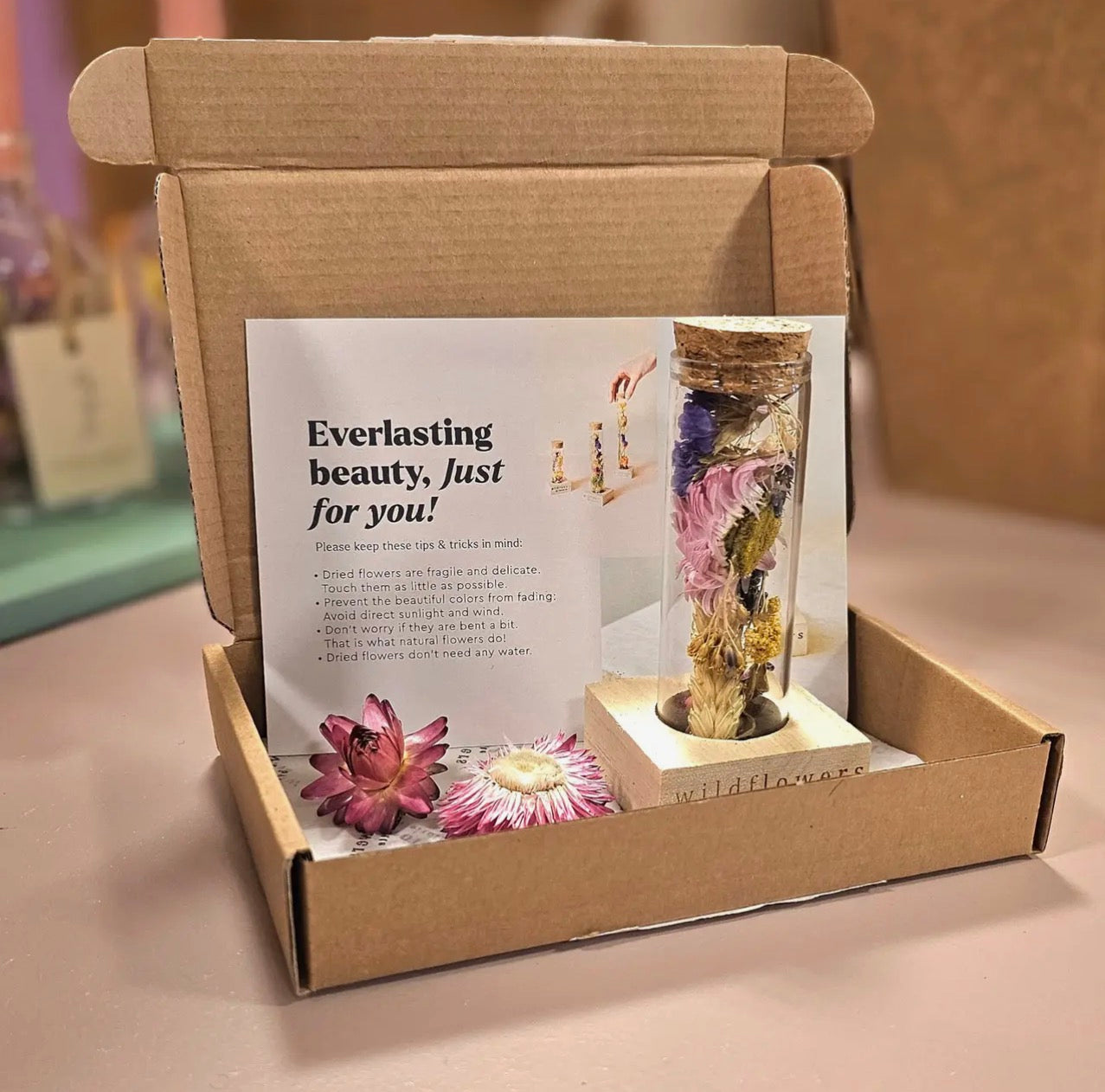 Dried Flowers in Bottle - Gift Set